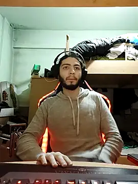 kleineid77 online show from 02-12-26, 05:13