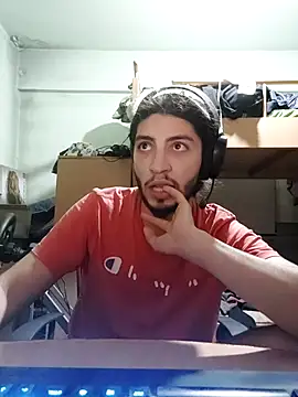 kleineid77 online show from 10-31-25, 08:05