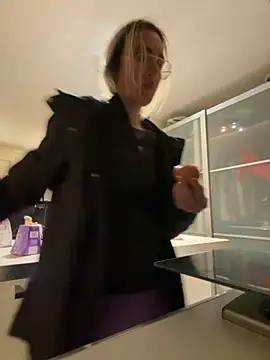 Snapshot of casalinga88 chatting on 03-31-26, 06:21 casalinga88 online show from 03-31-26, 06:21