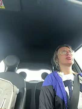 Snapshot of casalinga88 chatting on 04-11-26, 06:21 casalinga88 online show from 04-11-26, 06:21