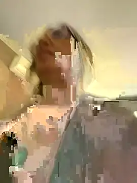 Snapshot of casalinga88 chatting on 04-16-26, 11:11 casalinga88 online show from 04-16-26, 11:11