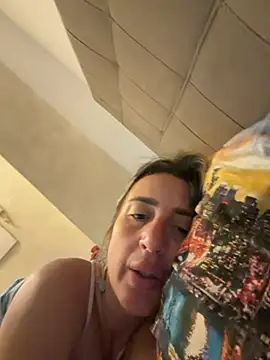 Snapshot of casalinga88 chatting on 03-27-26, 06:33 casalinga88 online show from 03-27-26, 06:33