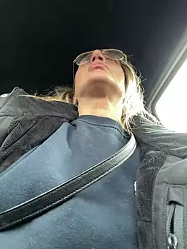 Snapshot of casalinga88 chatting on 03-27-26, 01:01 casalinga88 online show from 03-27-26, 01:01