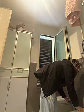 Snapshot of casalinga88 chatting on 03-25-26, 12:15 casalinga88 online show from 03-25-26, 12:15