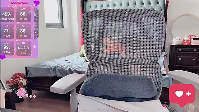 Berrysweet 68 online show from 04-12-26, 02:48