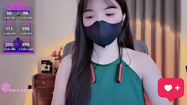 Berrysweet 68 online show from 05-31-26, 08:20