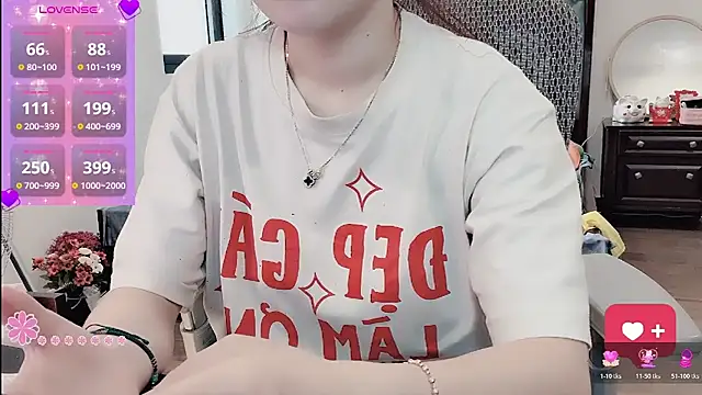 Berrysweet 68 online show from 04-11-26, 01:24