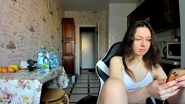 Adela Vetta online show from 02-28-25, 08:31