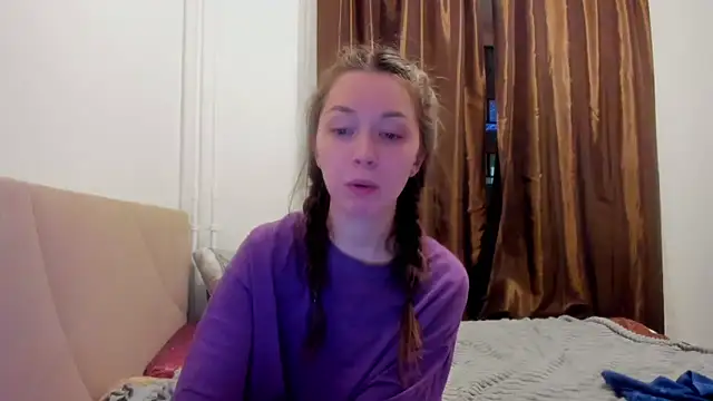 Snapshot of Adela_Vetta chatting on 02-12-26, 03:12 Adela Vetta online show from 02-12-26, 03:12