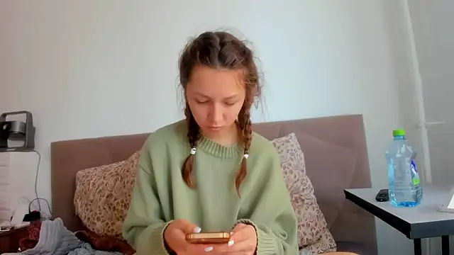 Adela Vetta online show from 10-01-25, 08:19