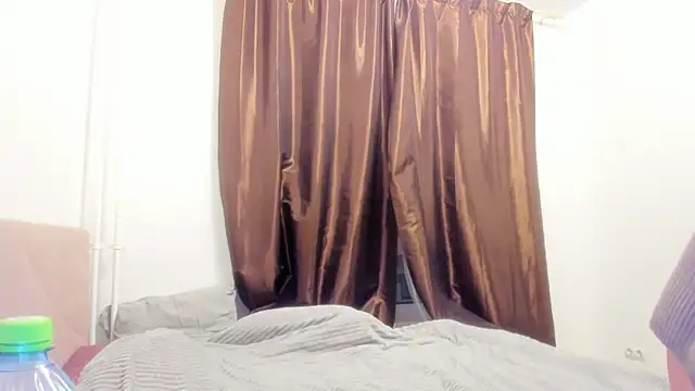 Snapshot of Adela_Vetta chatting on 02-02-26, 03:33 Adela Vetta online show from 02-02-26, 03:33