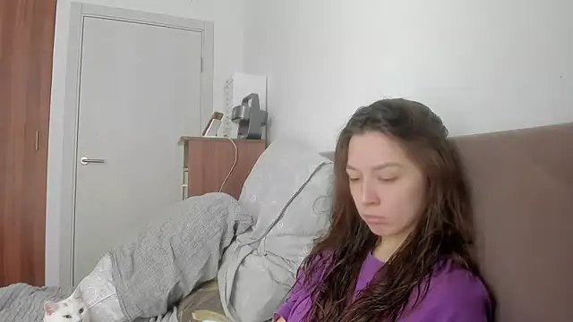 Snapshot of Adela_Vetta chatting on 02-25-26, 07:41 Adela Vetta online show from 02-25-26, 07:41