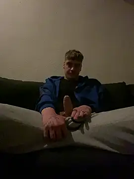 Simboxxx040 online show from 04-24-26, 09:39