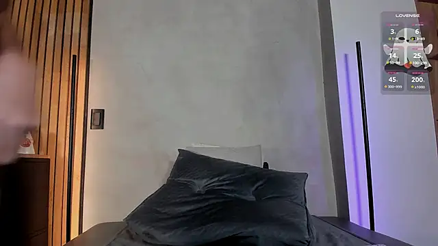 honeyhot69   online show from 10-26-25, 11:32