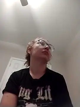 Snapshot of xWhoreAbleX_Pika chatting on 11-01-25, 03:17 xWhoreAbleX Pika online show from 11-01-25, 03:17