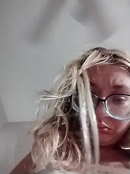 Snapshot of xWhoreAbleX_Pika chatting on 09-29-25, 08:32 xWhoreAbleX Pika online show from 09-29-25, 08:32