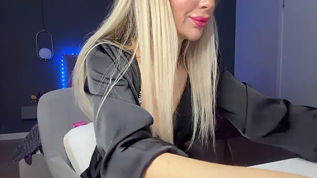 KristalNight online show from 10-06-25, 04:24