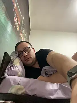 ionut9879 online show from 01-10-25, 10:39