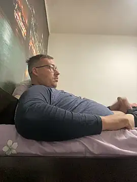 ionut9879 online show from 10-02-25, 10:51