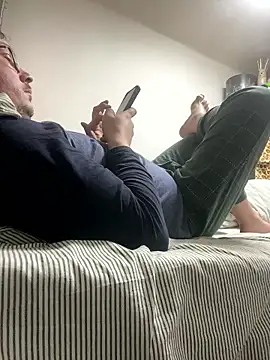 ionut9879 online show from 01-08-26, 11:16