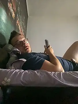 ionut9879 online show from 10-12-25, 12:06