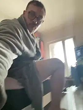 ionut9879 online show from 02-26-25, 12:16