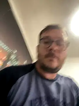 ionut9879 online show from 10-28-25, 10:14