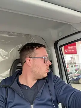 ionut9879 online show from 03-11-25, 08:41