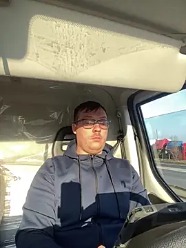 ionut9879 online show from 03-10-25, 05:43