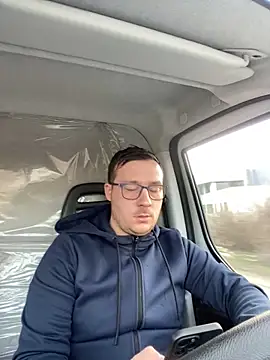 ionut9879 online show from 03-11-25, 05:35