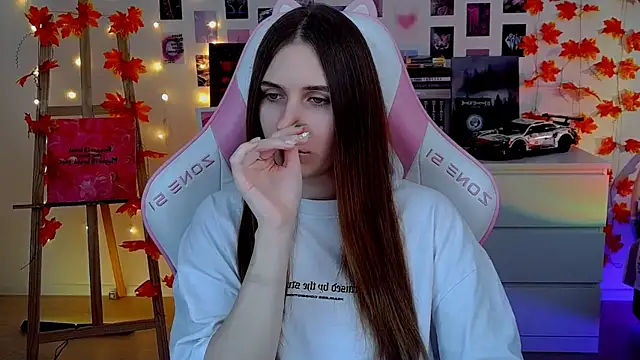 AliceCharmy online show from 11-21-25, 08:13