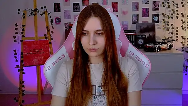 AliceCharmy online show from 03-18-25, 06:39