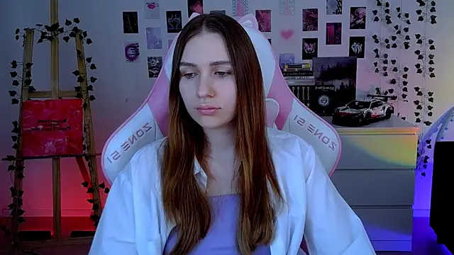 AliceCharmy online show from 10-11-25, 06:25