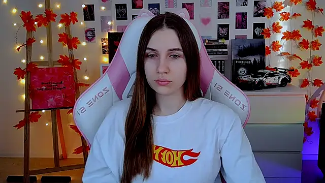 AliceCharmy online show from 11-08-25, 06:17