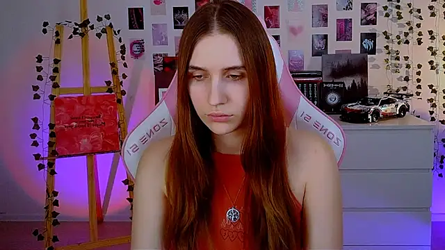 AliceCharmy online show from 03-19-25, 09:16