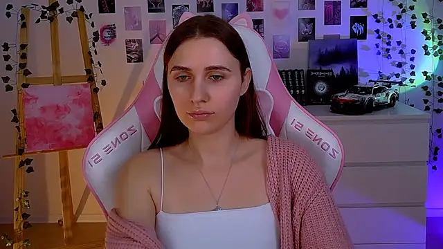 AliceCharmy online show from 01-30-25, 01:20