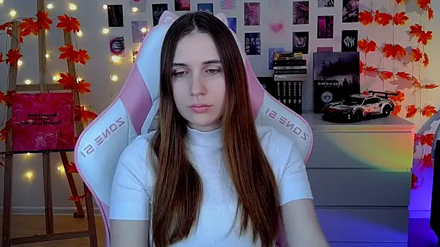 AliceCharmy online show from 11-01-25, 06:19