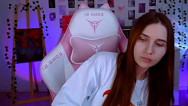 AliceCharmy online show from 02-27-25, 05:47