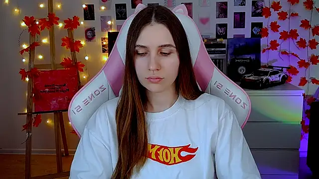 AliceCharmy online show from 11-29-25, 07:19