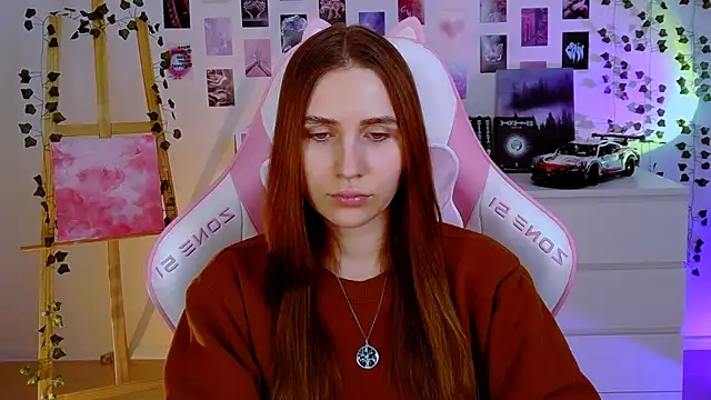 AliceCharmy online show from 01-28-25, 11:06