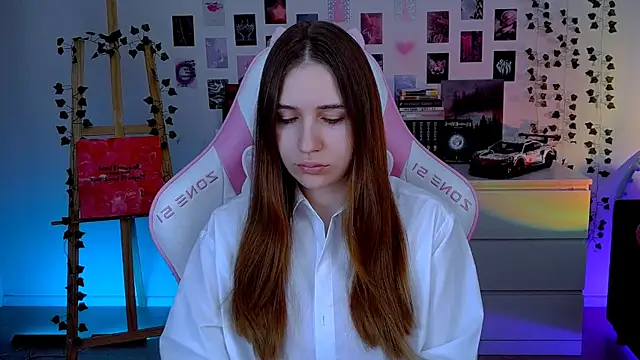 AliceCharmy online show from 10-10-25, 05:30