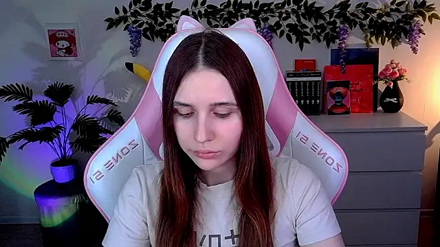 AliceCharmy online show from 03-18-26, 03:57