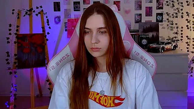 AliceCharmy online show from 03-16-25, 05:39