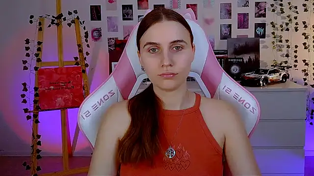 AliceCharmy online show from 03-19-25, 06:12