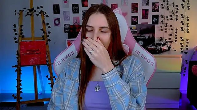 AliceCharmy online show from 10-08-25, 06:15