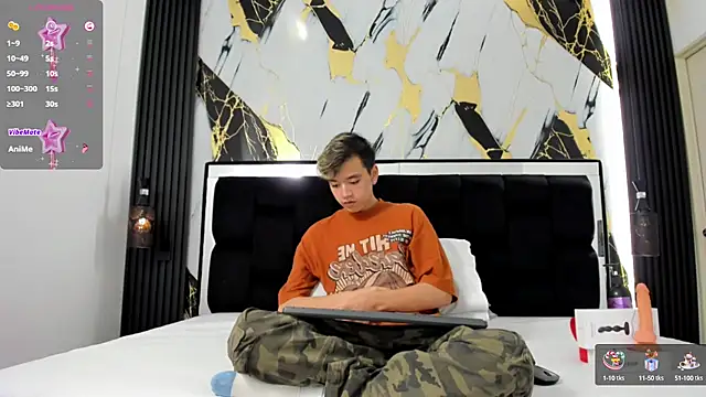 Snapshot of bunny_maxi chatting on 03-15-25, 12:34 bunny maxi online show from 03-15-25, 12:34