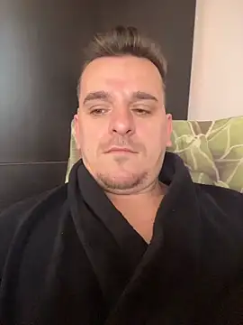 Huge cock22cm online show from 03-07-26, 05:47