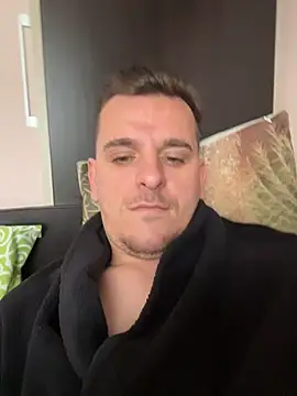 Huge cock22cm online show from 03-29-26, 11:01