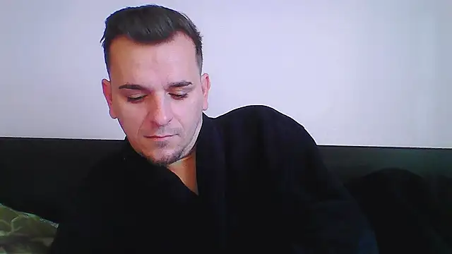 Huge cock22cm online show from 11-15-25, 06:28