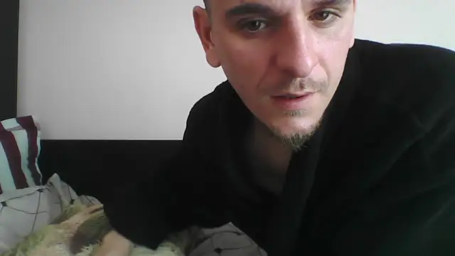 Huge cock22cm online show from 03-22-25, 10:39